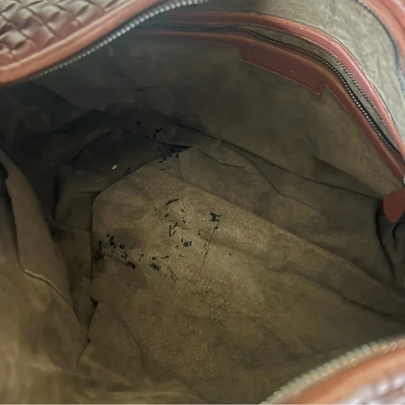 BOTTEGA VENETA Intrecciato Medium Hobo Bag - Picture 5 of 8